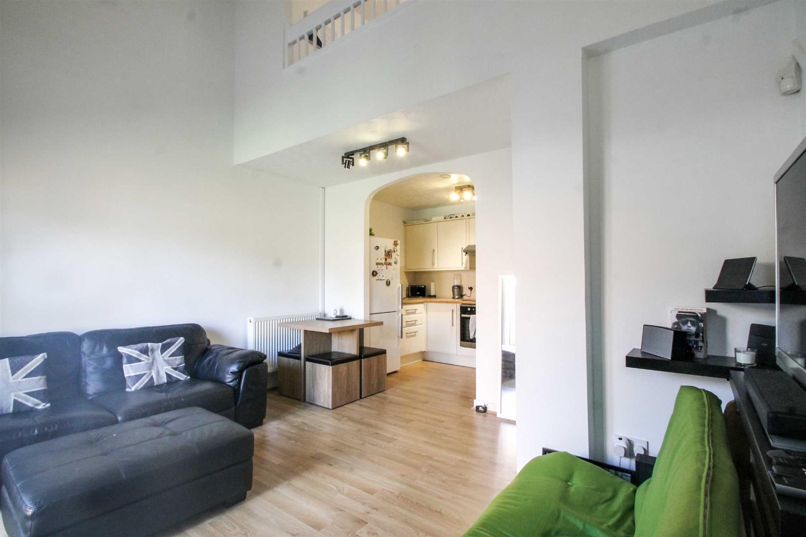 1 bed property in Whitsun Pasture, Milton Keynes